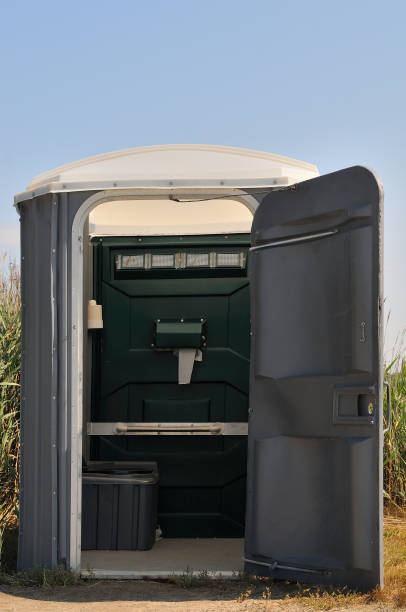 Best Portable bathroom rental  in New Mford, IL